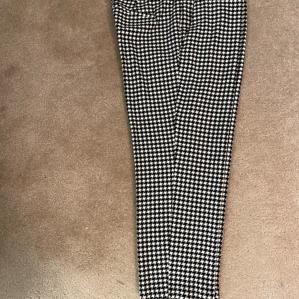 Old Navy Black and White Houndstooth Straight Leg Pants